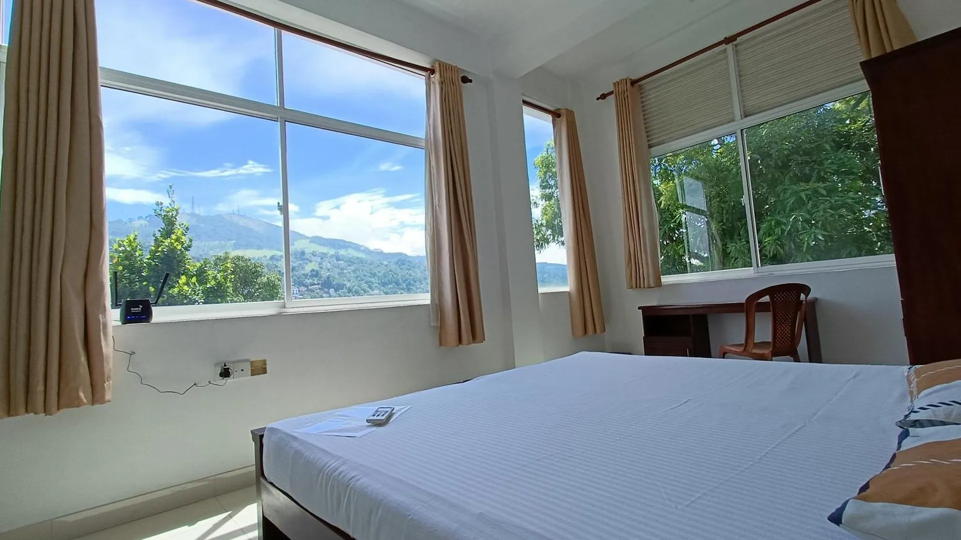 Smile Hub Kandy -Youth Hostel-