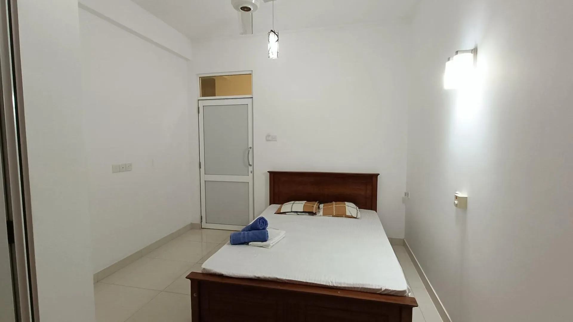Smile Hub Kandy -Youth Hostel- Sri Lanka